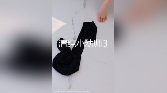 大神跟随抄底街头随机采访的美女主持人