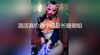  沙发上撅起黑丝大屁股熟女，扭动丰满蜜桃臀，着实诱惑，被胖男多姿势角度操逼后入，