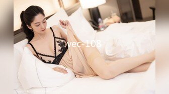 【极品媚黑总动员】极品媚黑女神『Wifelove』最新性爱约炮 双屌战爆乳骚货 双穴全开 (1)